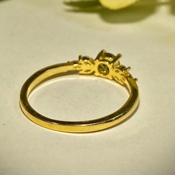 14k gf peridot diamond ring dainty gold band gemstone ring - Picture 6 of 6